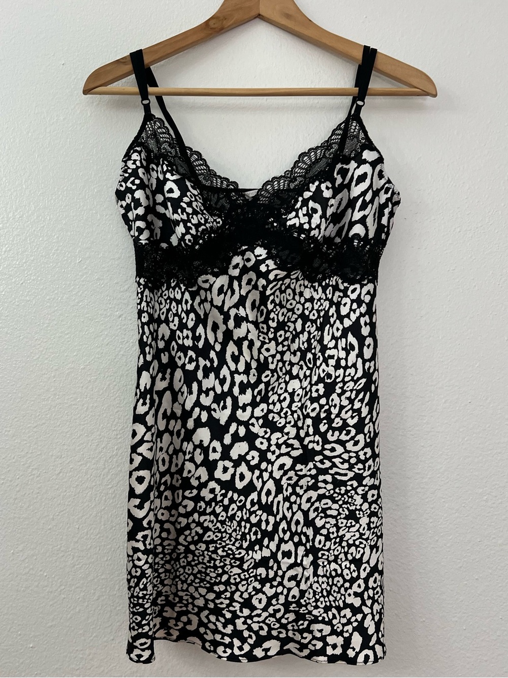 Victoria Secret Black & White Leopard Lace Lingerie Medium